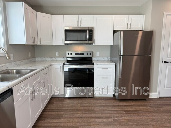 Building Photo - 127 Adams and Corby Rd