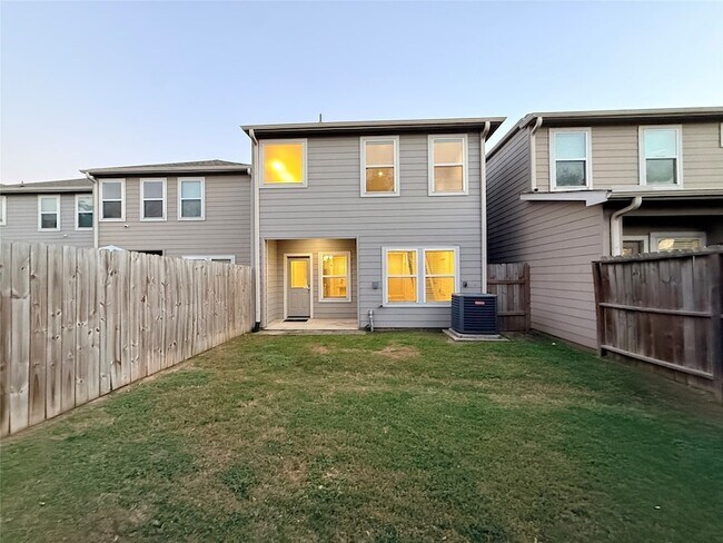 Building Photo - 17142 Wilthorne Colony Ct