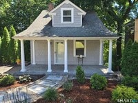 Building Photo - 1034 Prospect Ave