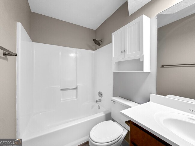Building Photo - 1616 Golf Link Dr