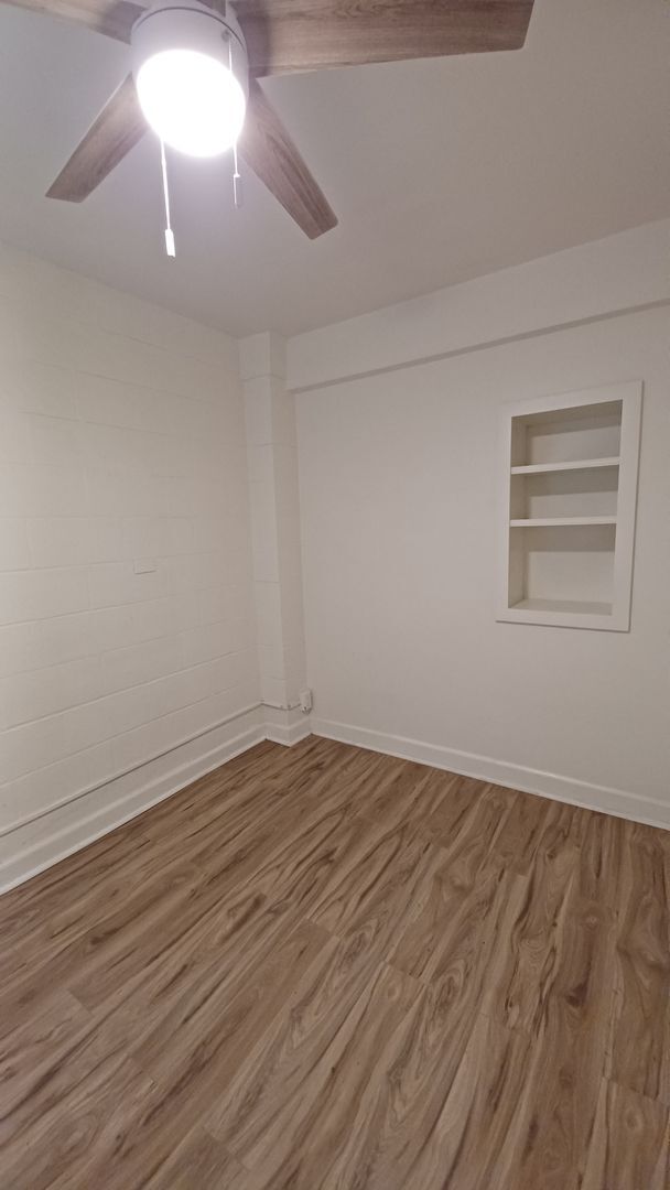 Building Photo - Single Level, Ground Floor, 3 Bed/1 Bath A...