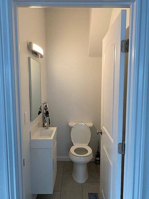 Building Photo - 3 bedroom in Oakland CA 94609