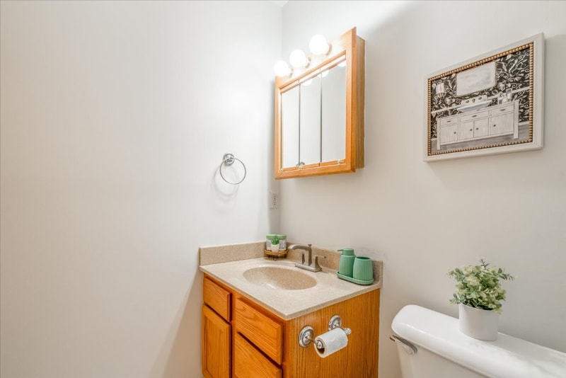 Building Photo - 45969 Tallgrass Ct