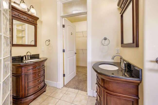 Building Photo - 1512-1514 Hartell Street - 1514 Hartell