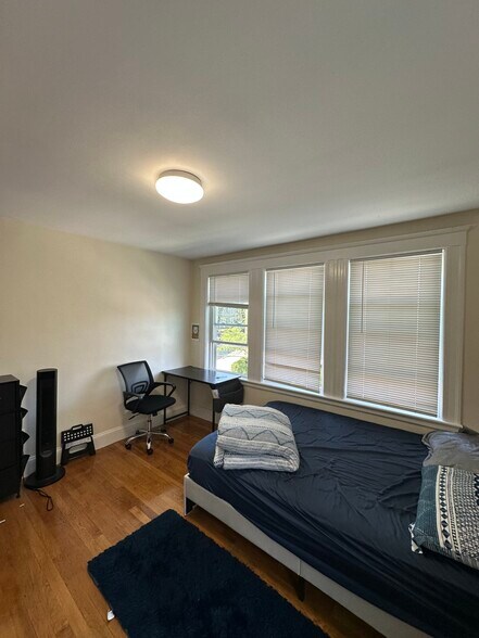 Building Photo - 58 Colborne Rd