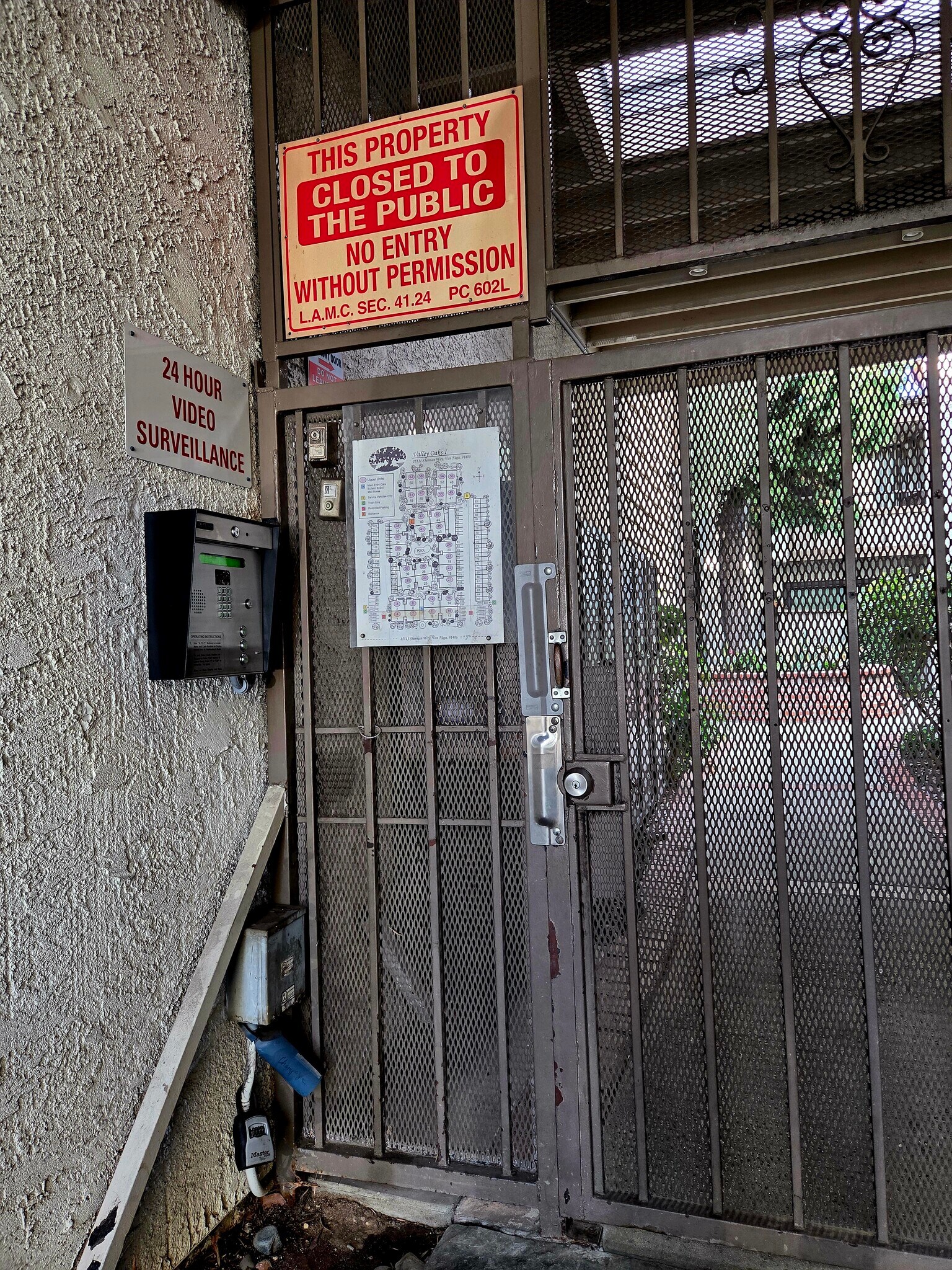 Building Photo - 15511 Sherman Way