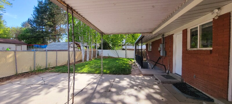 Building Photo - 512 E 5900 S