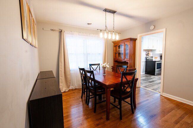 Building Photo - 137 Deep Creek Rd