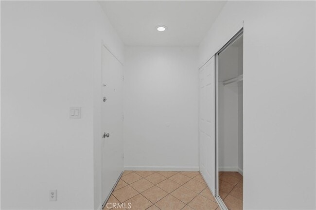 Building Photo - 1250 S Brookhurst St