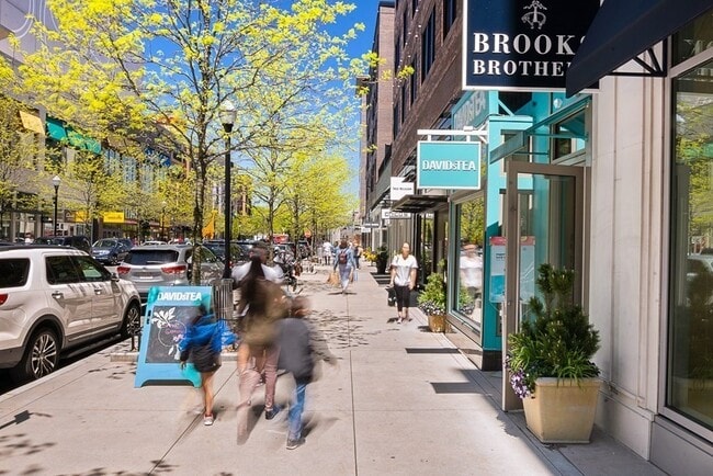 Building Photo - 375 Canal St