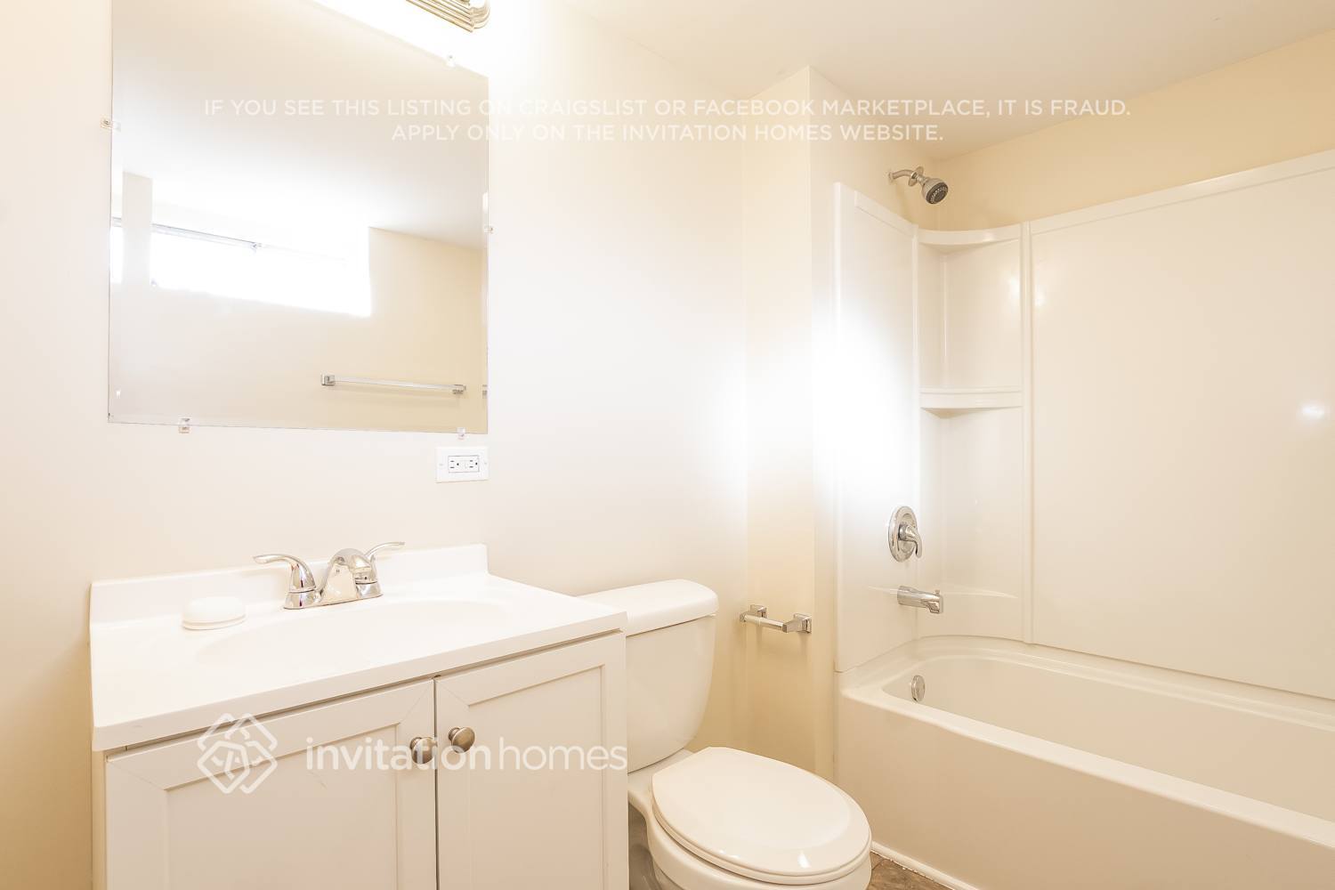 Building Photo - 423 N Park Dr