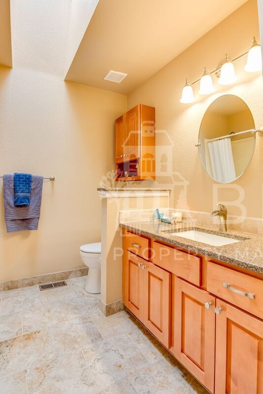 Building Photo - 355 Waco Ct