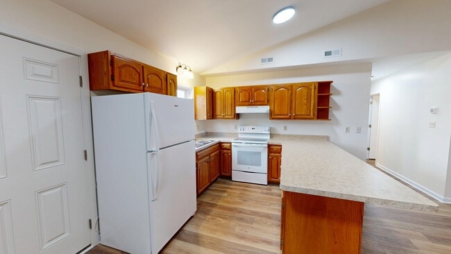 Building Photo - 601 Kelly Ct