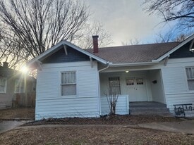 Building Photo - 1206 S Rockford Ave