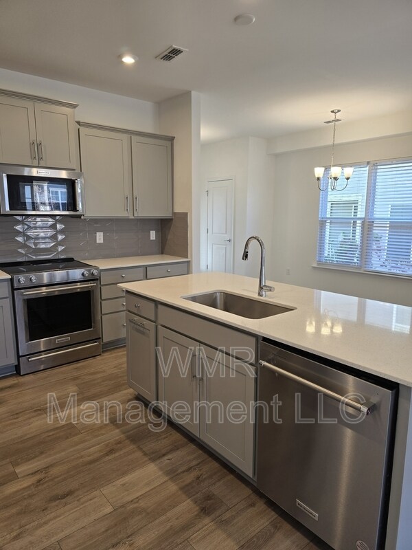 Building Photo - 1846 Teachers House Rd NW