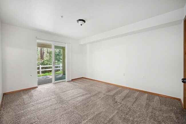 Building Photo - 11501 7th Ave W