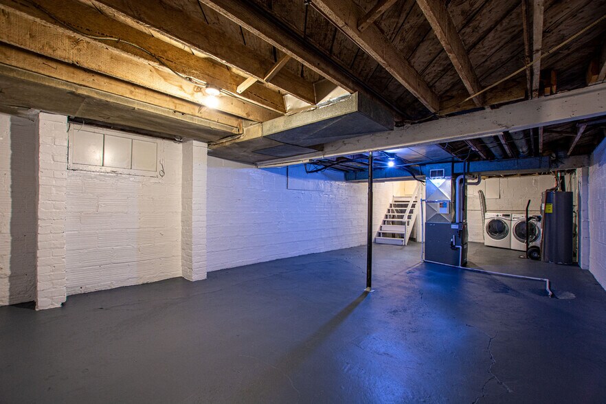 Building Photo - 106 N 38th St