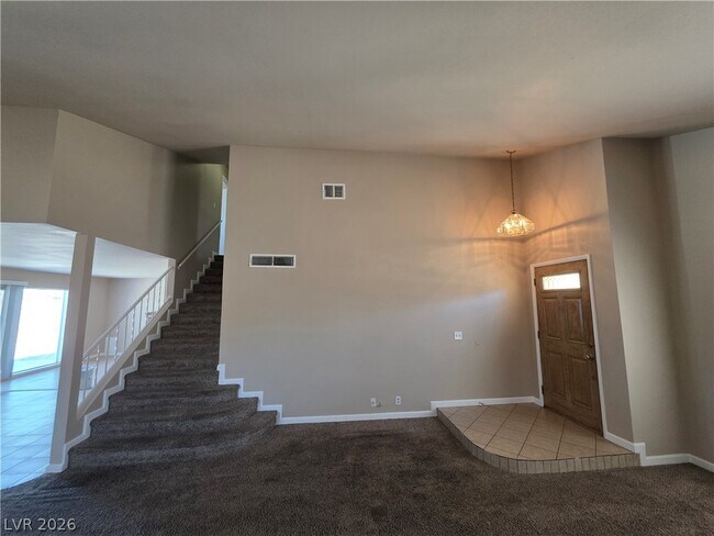 Building Photo - 1745 Mt Hood St