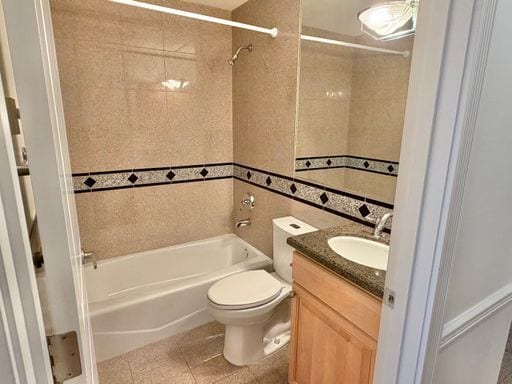 Building Photo - Capitol Hill 2 Bedroom w/ Incredible Views! Available Now!