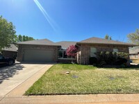 Building Photo - 3 Bed Home Edmond