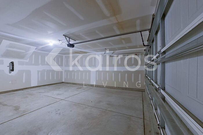 Building Photo - 1190 Amberlight Circle