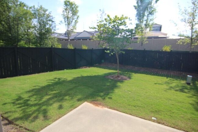 Building Photo - 8305 Harlond Way