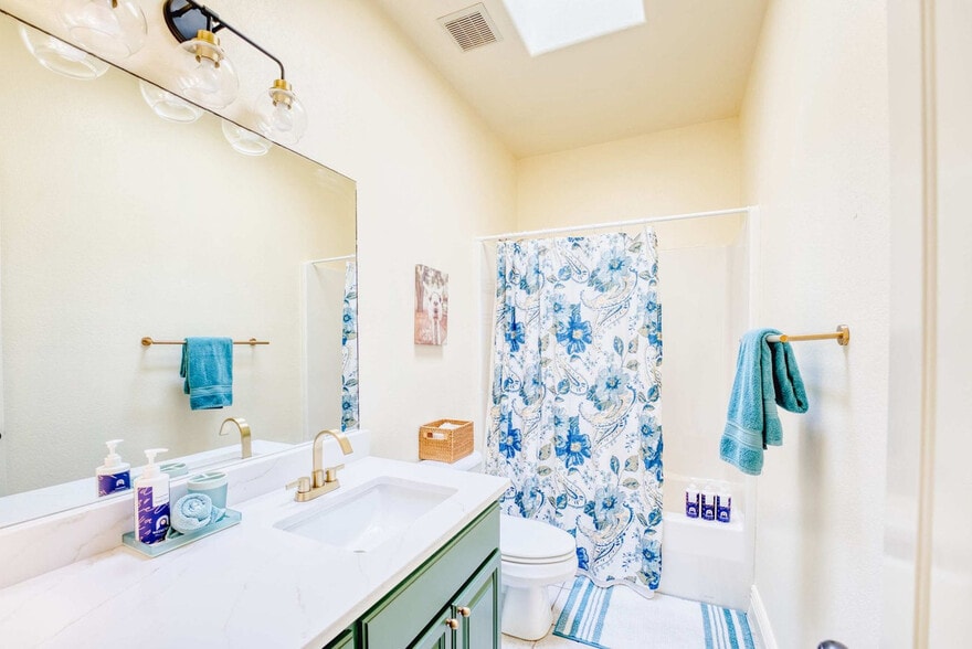 Building Photo - 13810 AR-16 Scenic