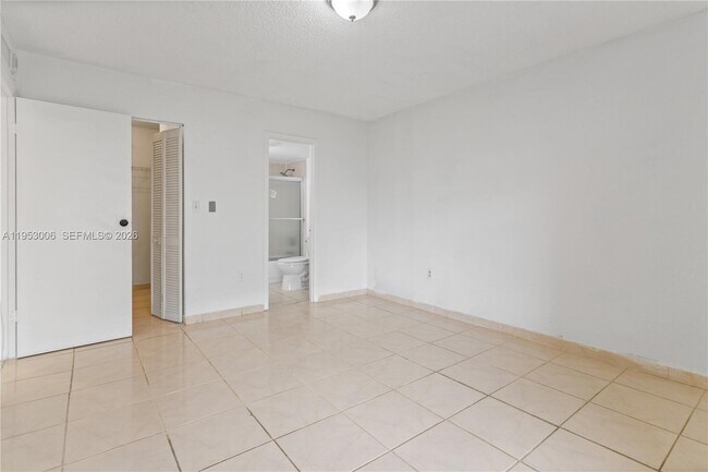 Building Photo - 17500 NW 68th Ave