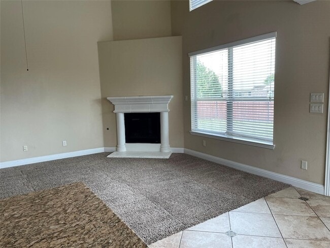 Building Photo - 3004 Guadalupe Dr