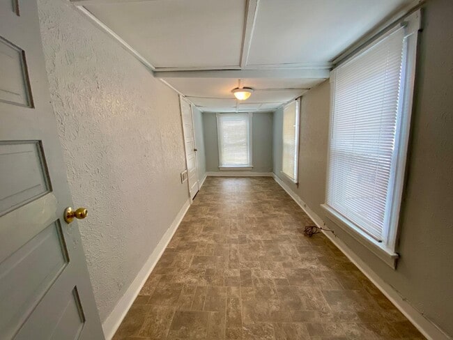 Building Photo - 1603 Taylor St