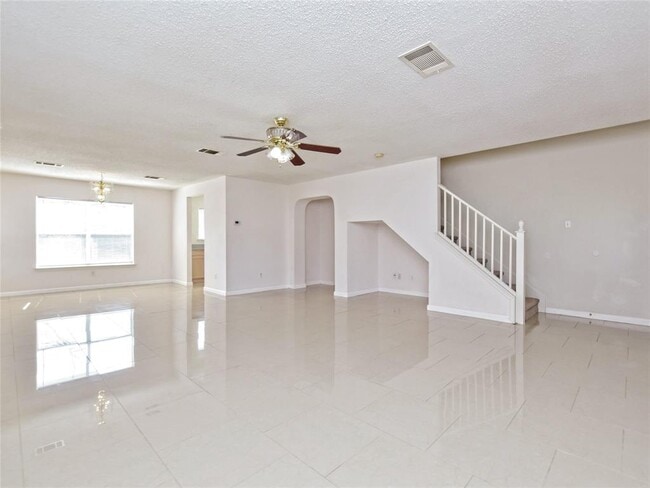 Building Photo - 15357 Oconto Dr