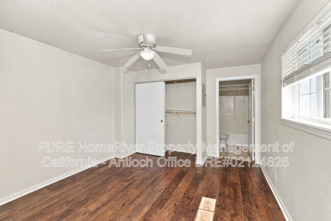 Building Photo - 2405 G St