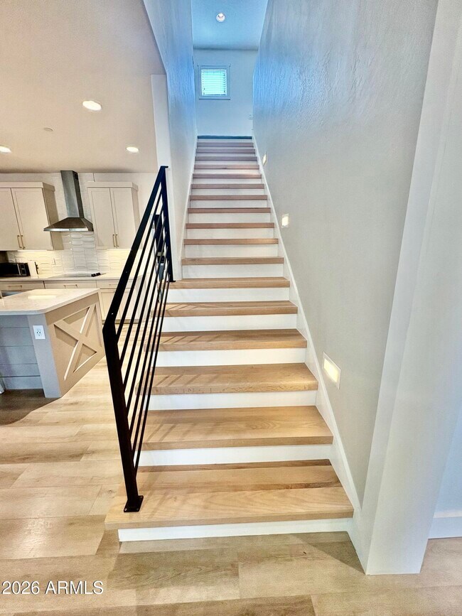 Building Photo - 4740 E Tierra Buena Ln