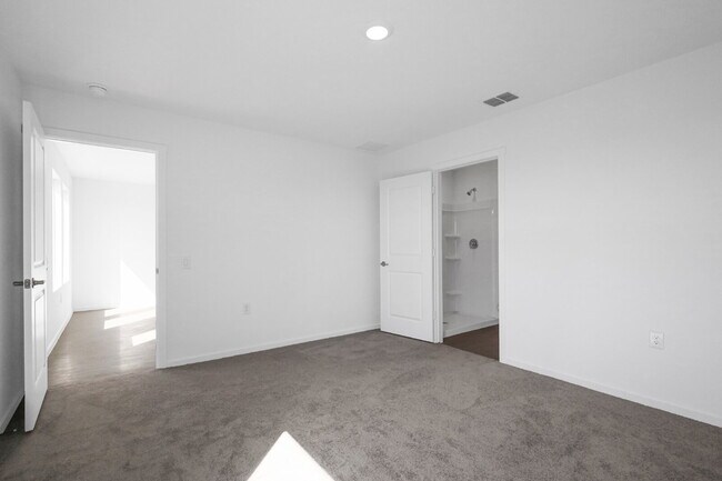 Building Photo - 1442 Mira Mill