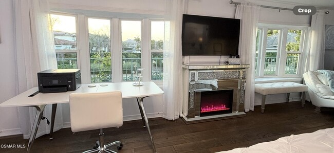 Building Photo - 379 S Greenway Ave