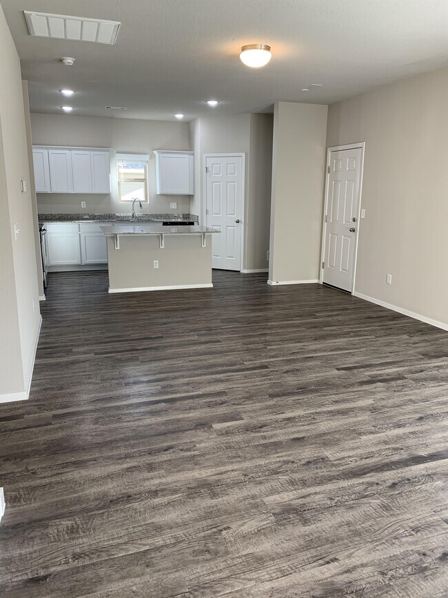 Building Photo - 1127 S Kingfisher Ln