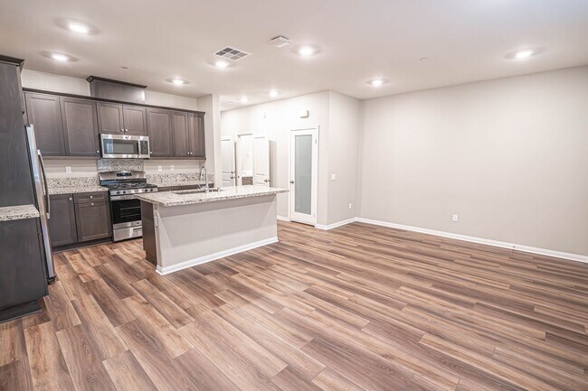 Building Photo - COMING SOON! 3 Bedroom Home in River Village.