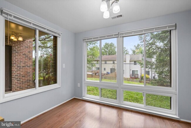 Building Photo - 18050 Chalet Dr