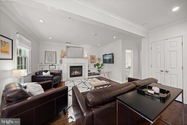 Building Photo - 4908 Bayard Blvd