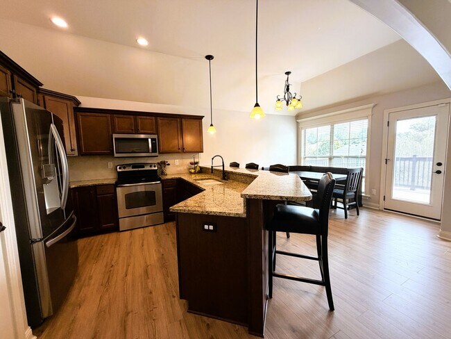 Building Photo - 8123 Autumn Dr