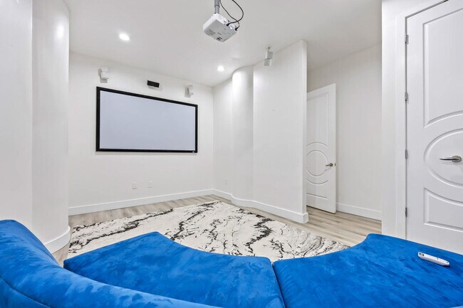 Building Photo - 873 S Atlantic Ave