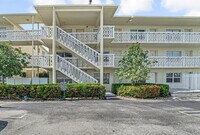 Building Photo - 3915 S Flagler Dr