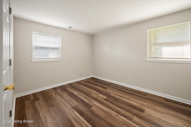 Building Photo - 5533 Ridgecrest Rd