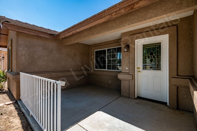 Building Photo - GORGEOUS HUALAPAI MOUNTAIN FOOTHILLS HOME