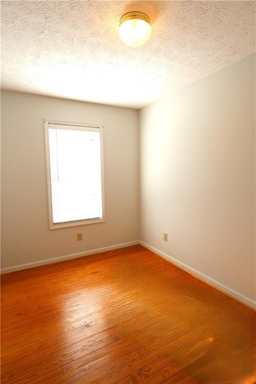 Building Photo - 217 Mountain View St