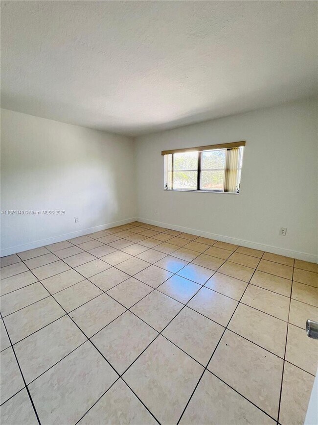 Building Photo - 8475 SW 94th St