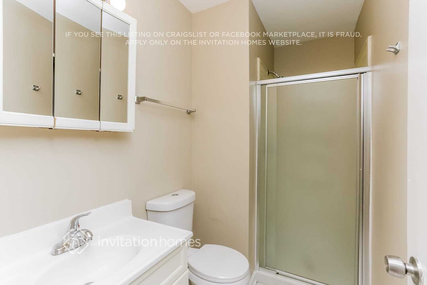 Building Photo - 953 Surrey Ct