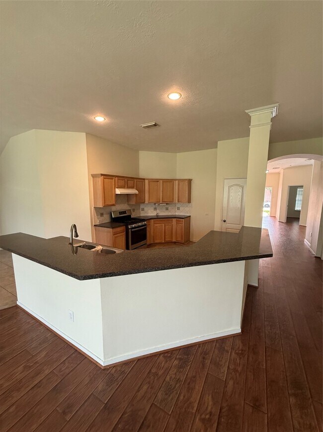 Building Photo - 1611 Mills Pass Way