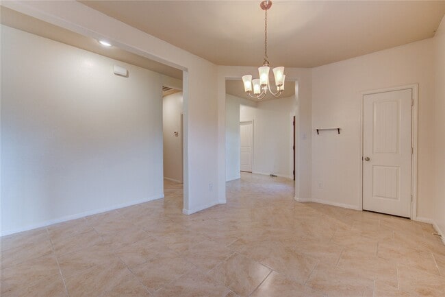 Building Photo - 734 Mill Spring Ct