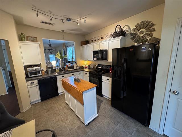 Building Photo - 10732 Traymore Dr